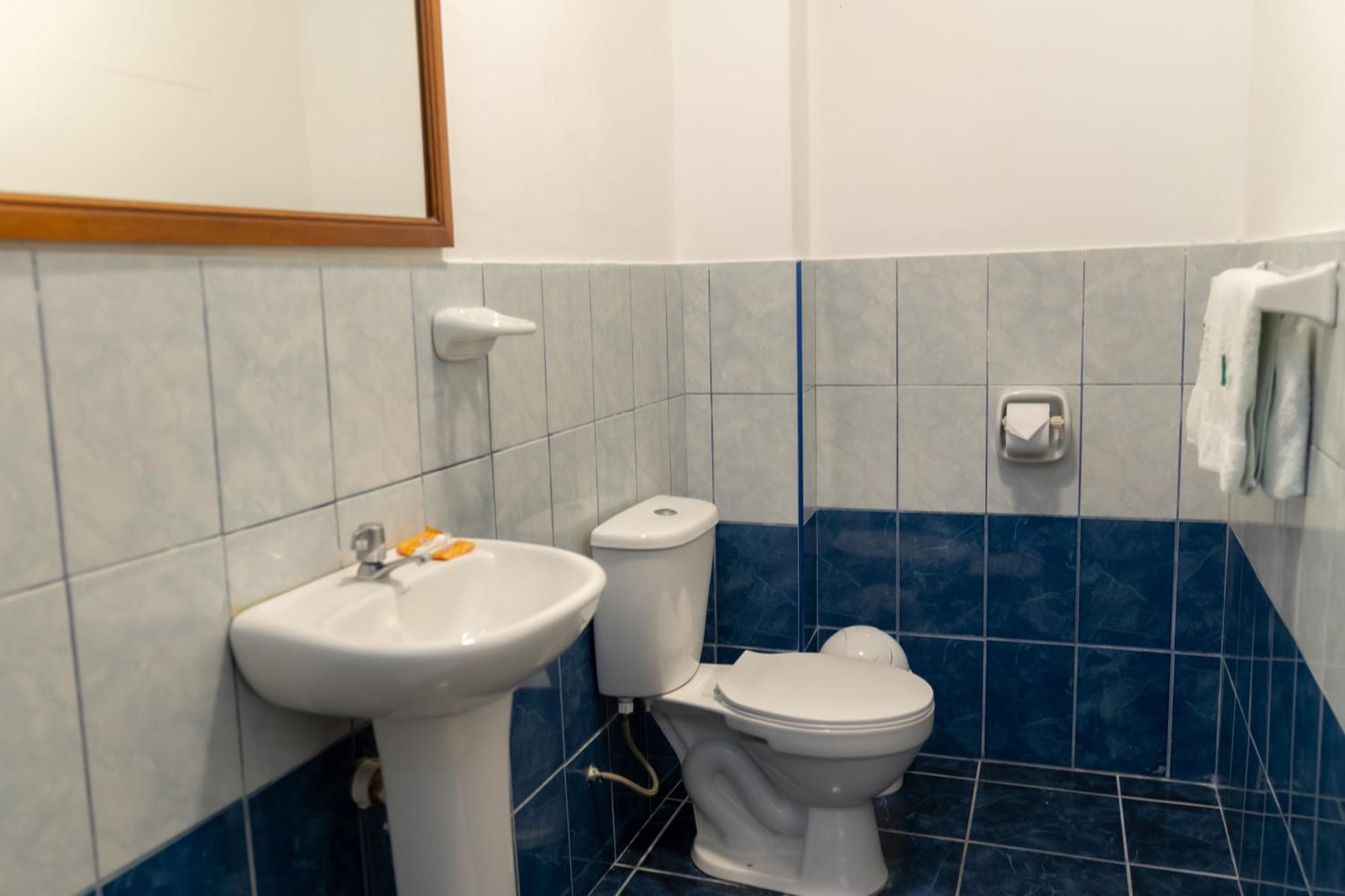 Hostal Los Frayles Paracas Dış mekan fotoğraf